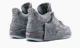 Air Jordan 4 Retro KAWS x 'Gris frío'